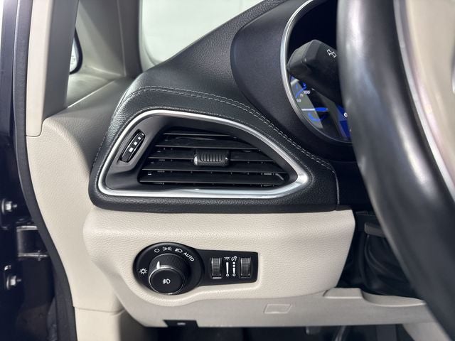 2020 Chrysler Pacifica Hybrid Limited