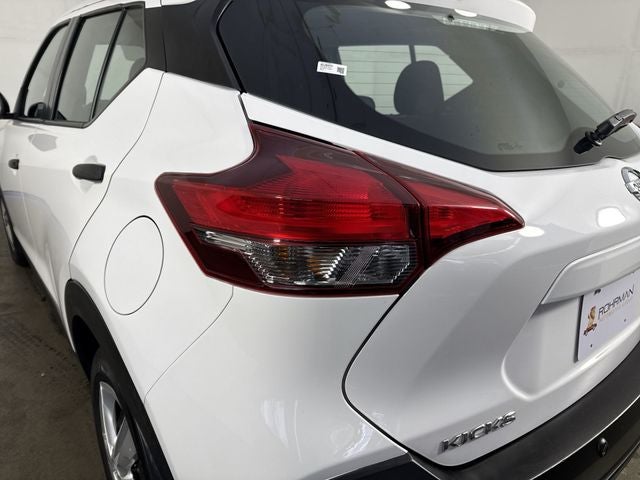 2020 Nissan Kicks S