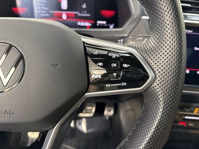 2022 Volkswagen Tiguan SE R-Line Black