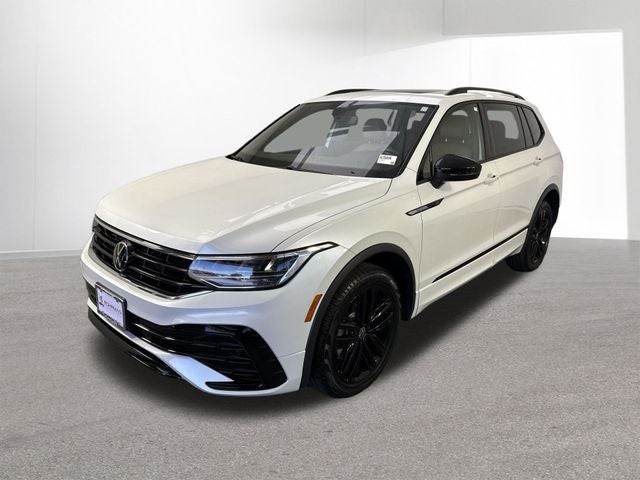 2022 Volkswagen Tiguan SE R-Line Black