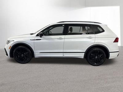 2022 Volkswagen Tiguan SE R-Line Black