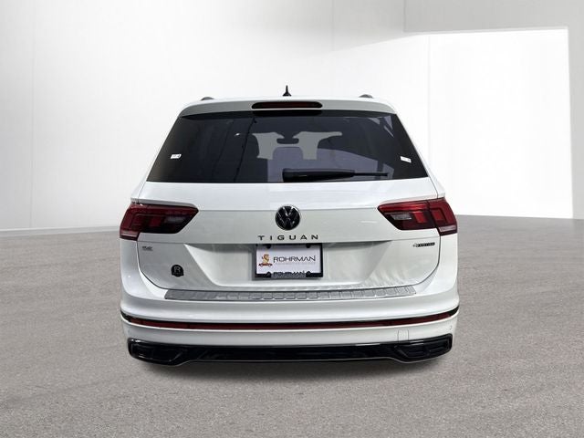 2022 Volkswagen Tiguan SE R-Line Black