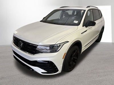2023 Volkswagen Tiguan SE R-Line Black