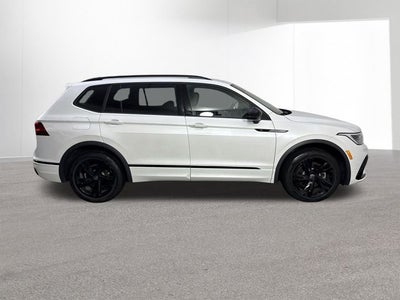 2023 Volkswagen Tiguan SE R-Line Black