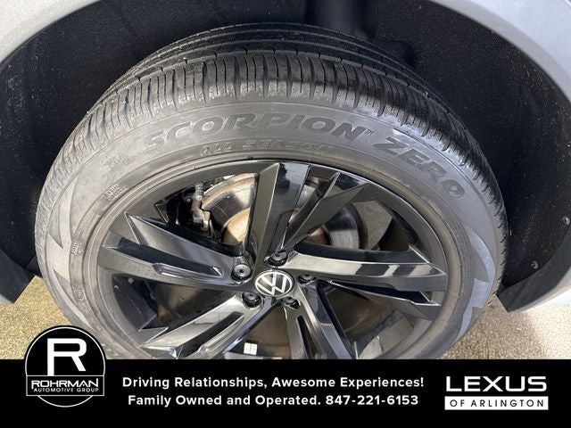 2023 Volkswagen Tiguan SE R-Line Black