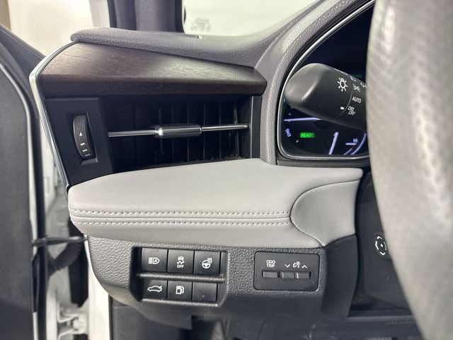 2019 Toyota Avalon Hybrid Limited