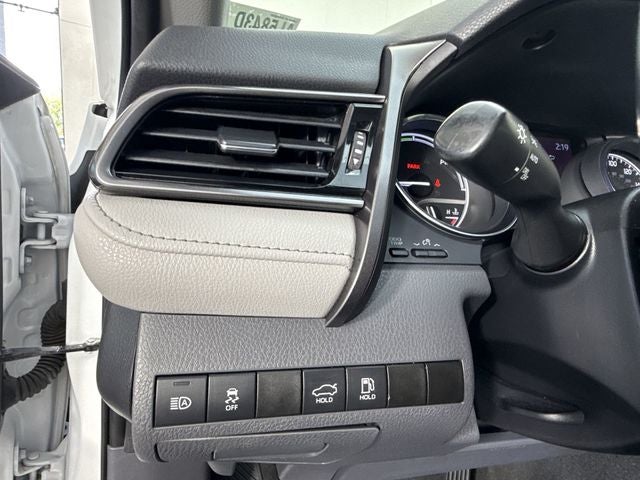 2020 Toyota Camry Hybrid Hybrid XLE
