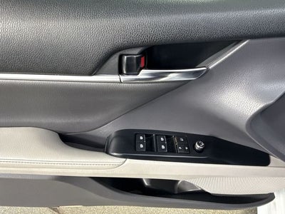 2020 Toyota Camry Hybrid Hybrid XLE