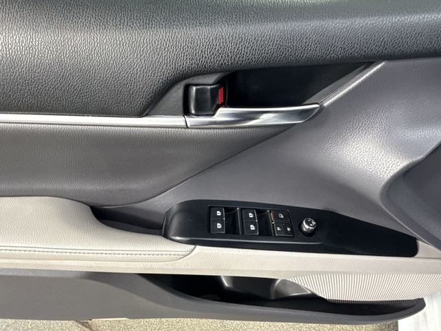 2020 Toyota Camry Hybrid Hybrid XLE