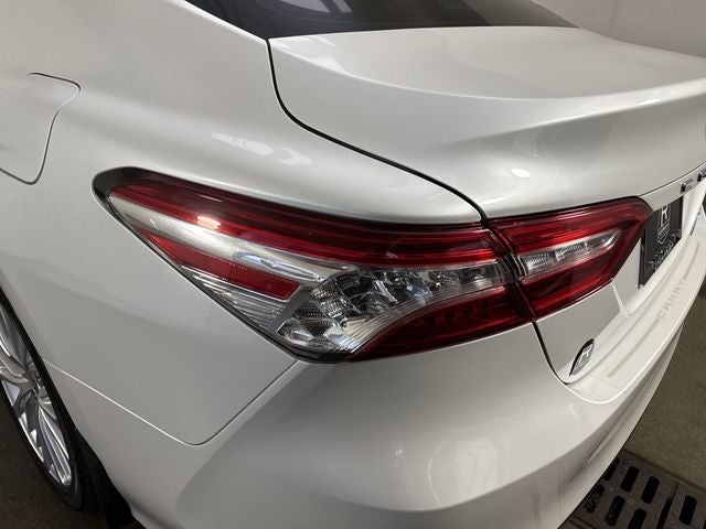 2020 Toyota Camry Hybrid Hybrid XLE