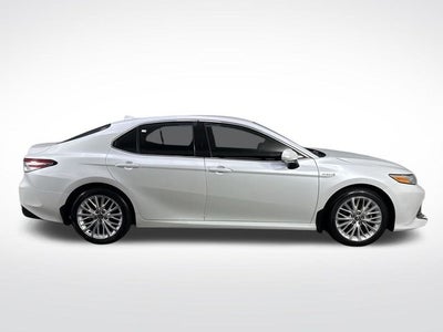 2020 Toyota Camry Hybrid Hybrid XLE