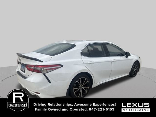 2020 Toyota Camry SE