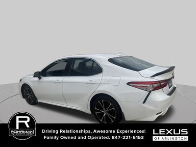 2020 Toyota Camry SE