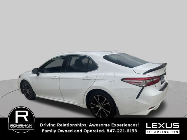 2020 Toyota Camry SE