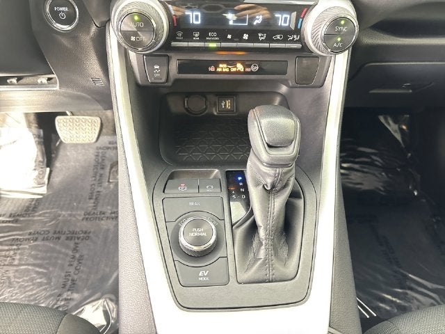 2025 Toyota RAV4 Hybrid Hybrid XLE