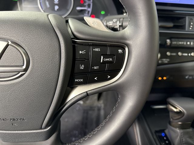 2025 Lexus ES 300h F SPORT DESIGN