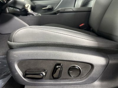 2025 Lexus ES 300h F SPORT DESIGN