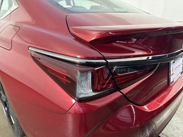 2025 Lexus ES 300h F SPORT DESIGN