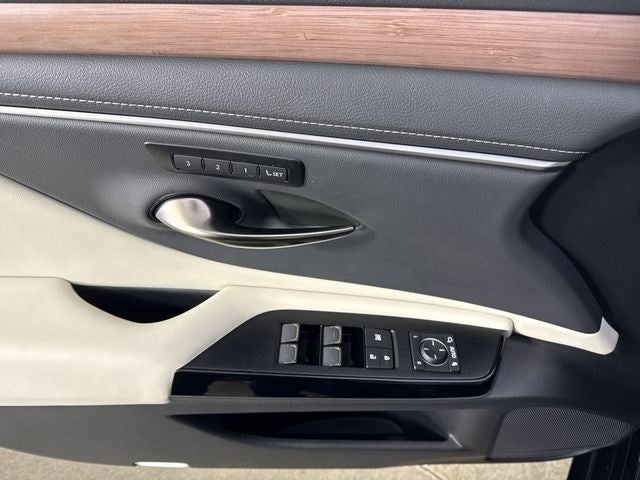 2025 Lexus ES 350 350
