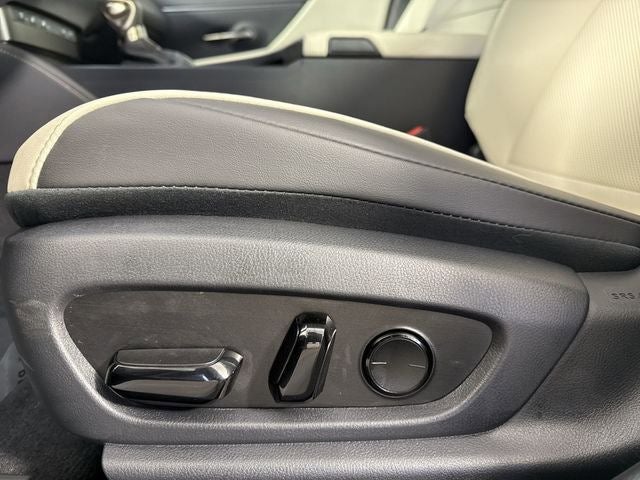 2025 Lexus ES 350 350