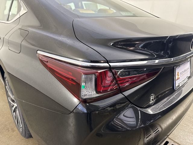 2025 Lexus ES 350 350