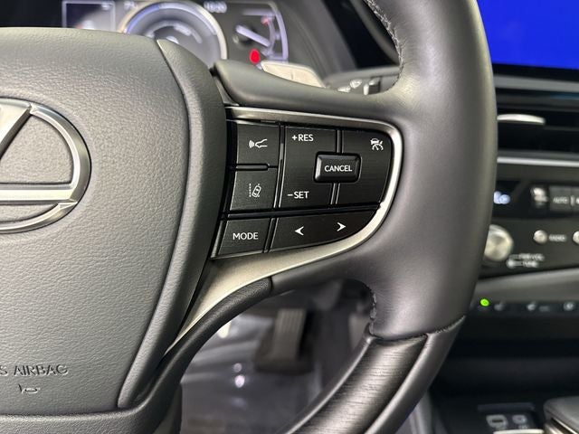 2025 Lexus ES ULTRA LUXURY