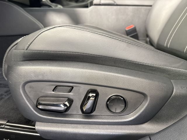 2025 Lexus ES ULTRA LUXURY