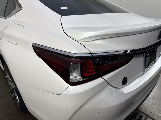 2025 Lexus ES ULTRA LUXURY