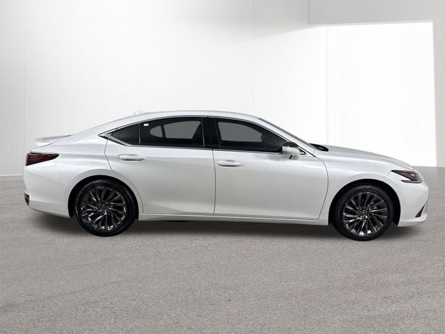 2025 Lexus ES ULTRA LUXURY