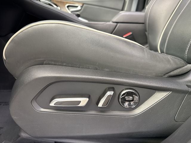 2022 Acura RDX w/Advance Package