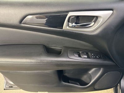 2020 Nissan Pathfinder S