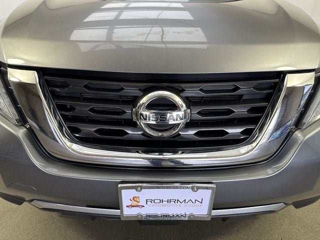 2020 Nissan Pathfinder S