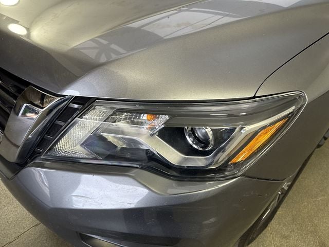 2020 Nissan Pathfinder S