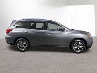2020 Nissan Pathfinder S