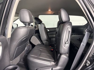 2017 Nissan Pathfinder SL