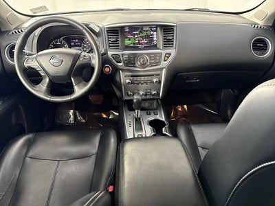 2017 Nissan Pathfinder SL