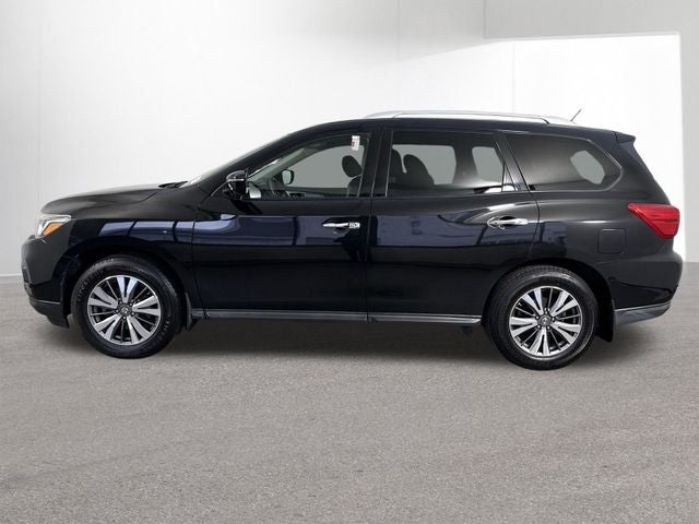 2017 Nissan Pathfinder SL