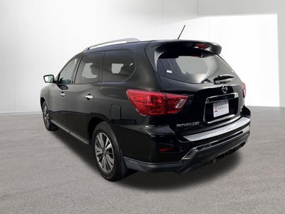 2017 Nissan Pathfinder SL