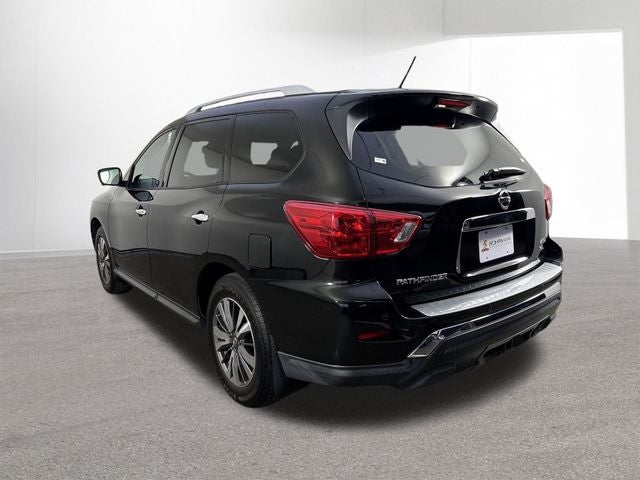 2017 Nissan Pathfinder SL