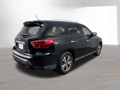 2017 Nissan Pathfinder SL