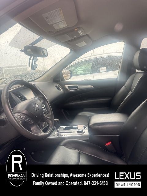 2017 Nissan Pathfinder SL