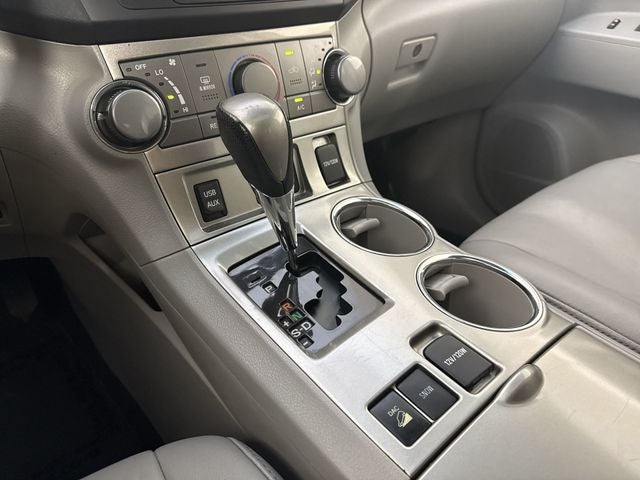 2012 Toyota Highlander SE