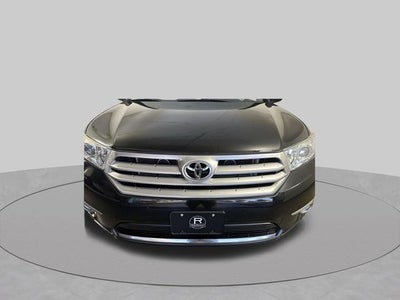 2012 Toyota Highlander SE