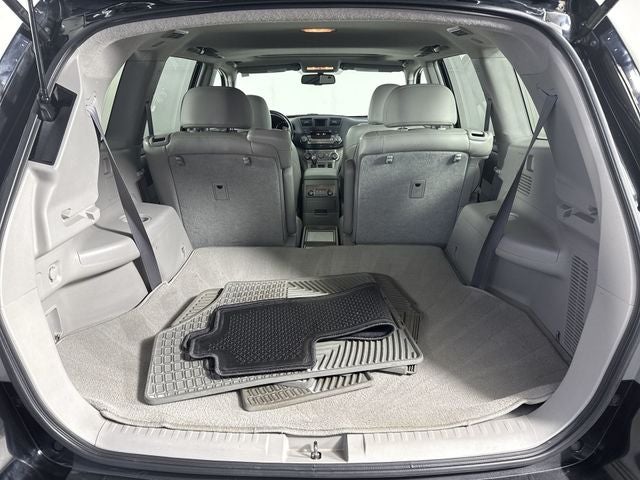 2012 Toyota Highlander SE
