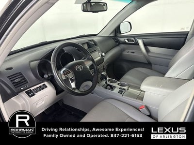 2012 Toyota Highlander SE