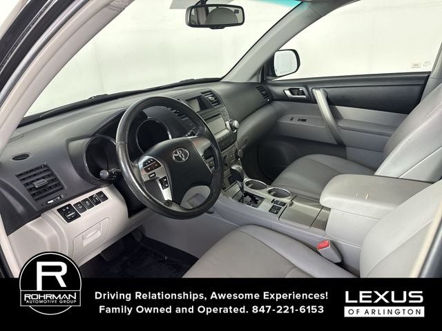 2012 Toyota Highlander SE