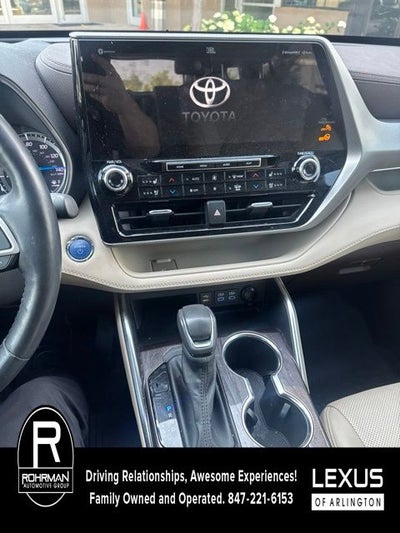 2022 Toyota Highlander Hybrid Platinum