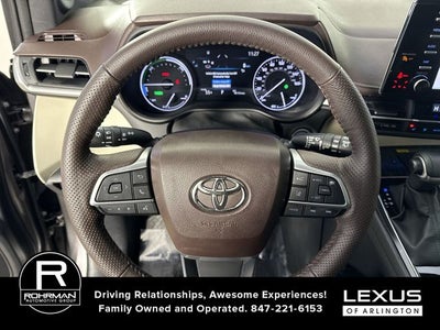 2023 Toyota Sienna Platinum 7 Passenger