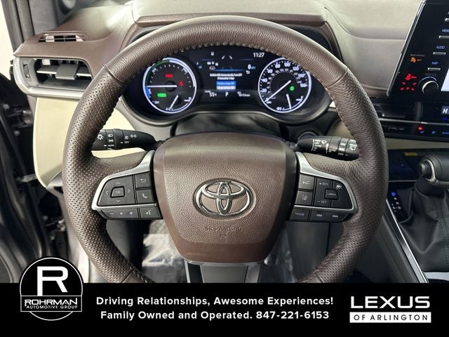 2023 Toyota Sienna Platinum 7 Passenger