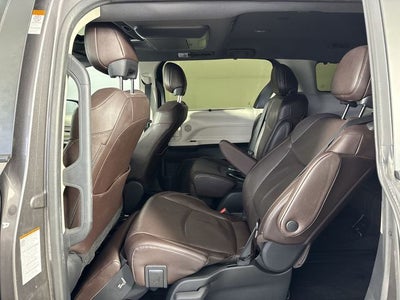 2023 Toyota Sienna Platinum 7 Passenger